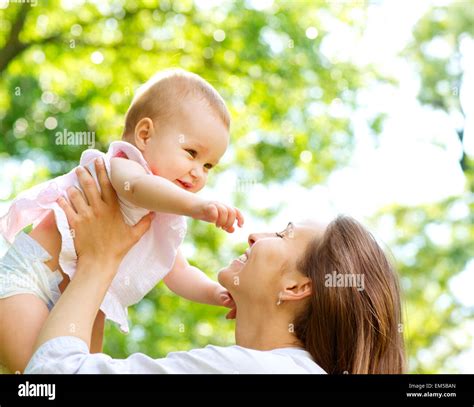 beautiful mother and baby images